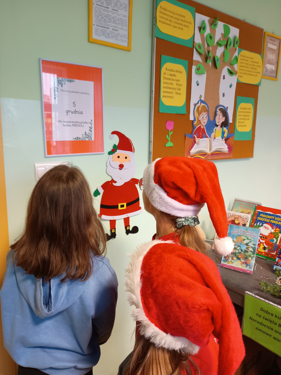 Biblioteczny Kalendarz Adwentowy